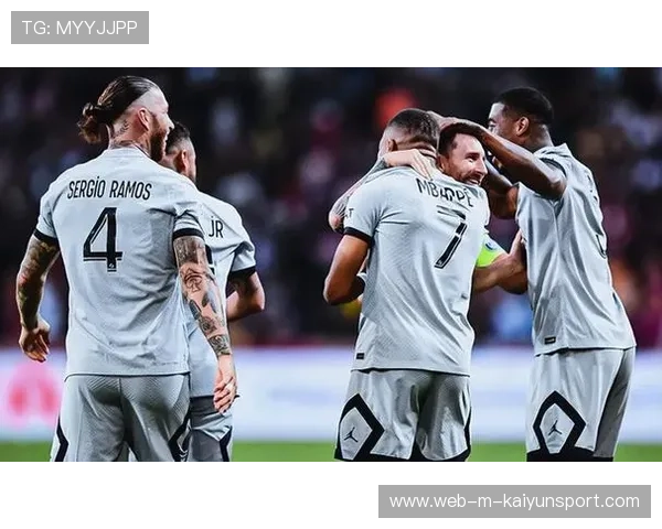 西汉姆联瞄准内马尔式流动快翼:新赛季的战术革新与引援蓝图 西汉姆联瞄准内马尔式流动快翼:新赛季的战术革新与引援蓝图