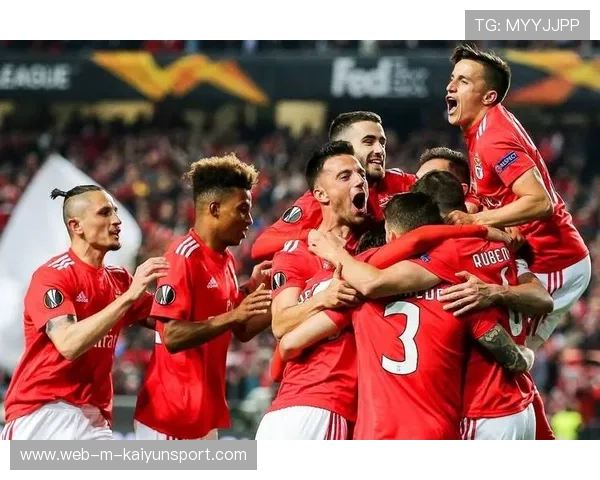 博卡尝试反击，屡被拜仁中断，博卡的主场是哪个球场